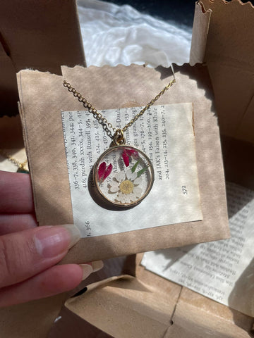 Daisy Pendant