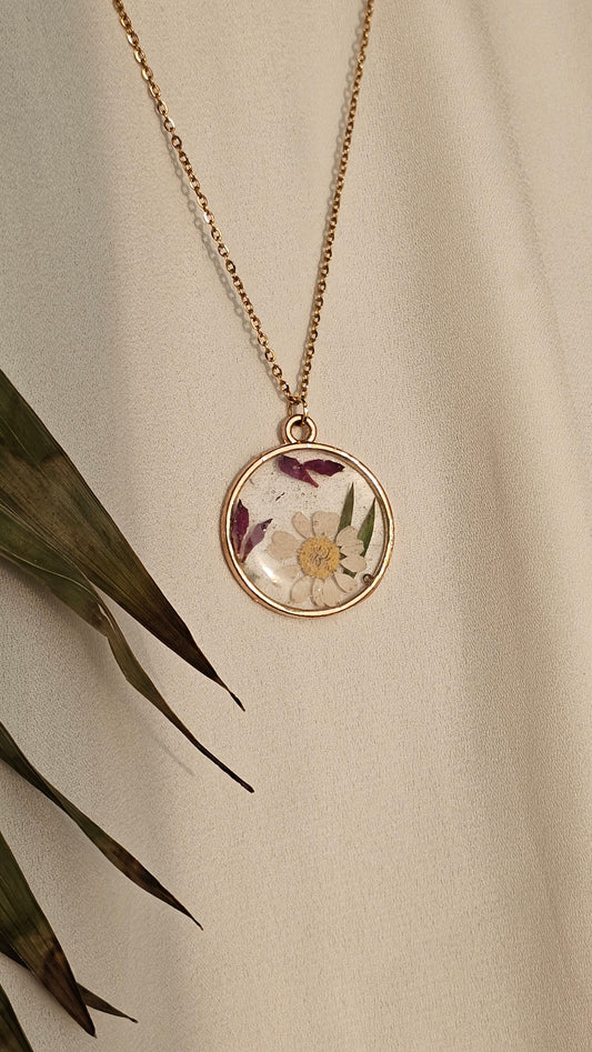 Daisy Pendant